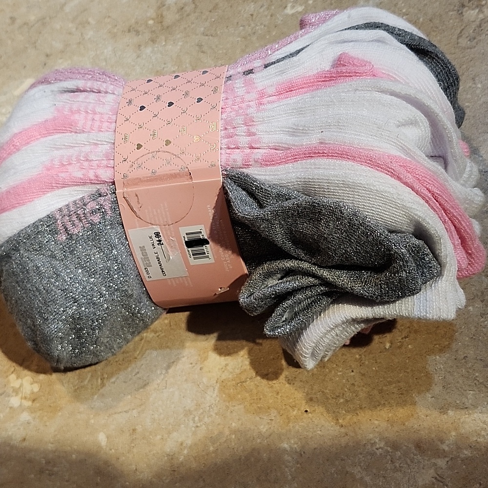 Juicy Couture Pink, Gray And White 10 Pack No Show Socks - Picture 2 of 2